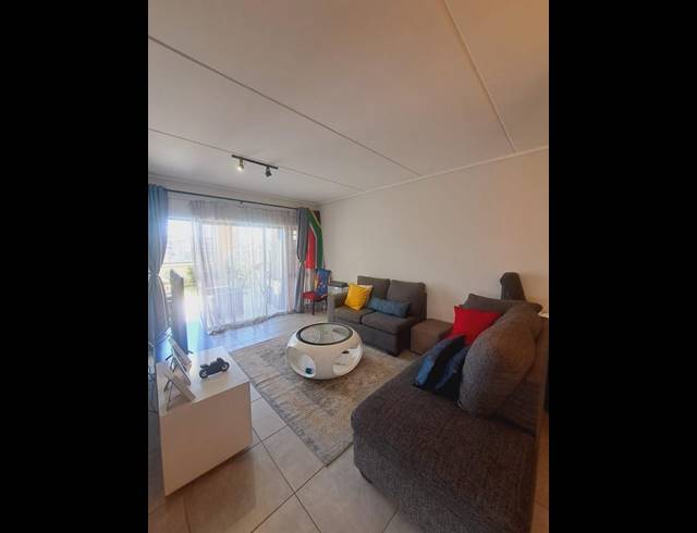 3 BEDROOM APARTMENT FOR SALE IN WATERFALL